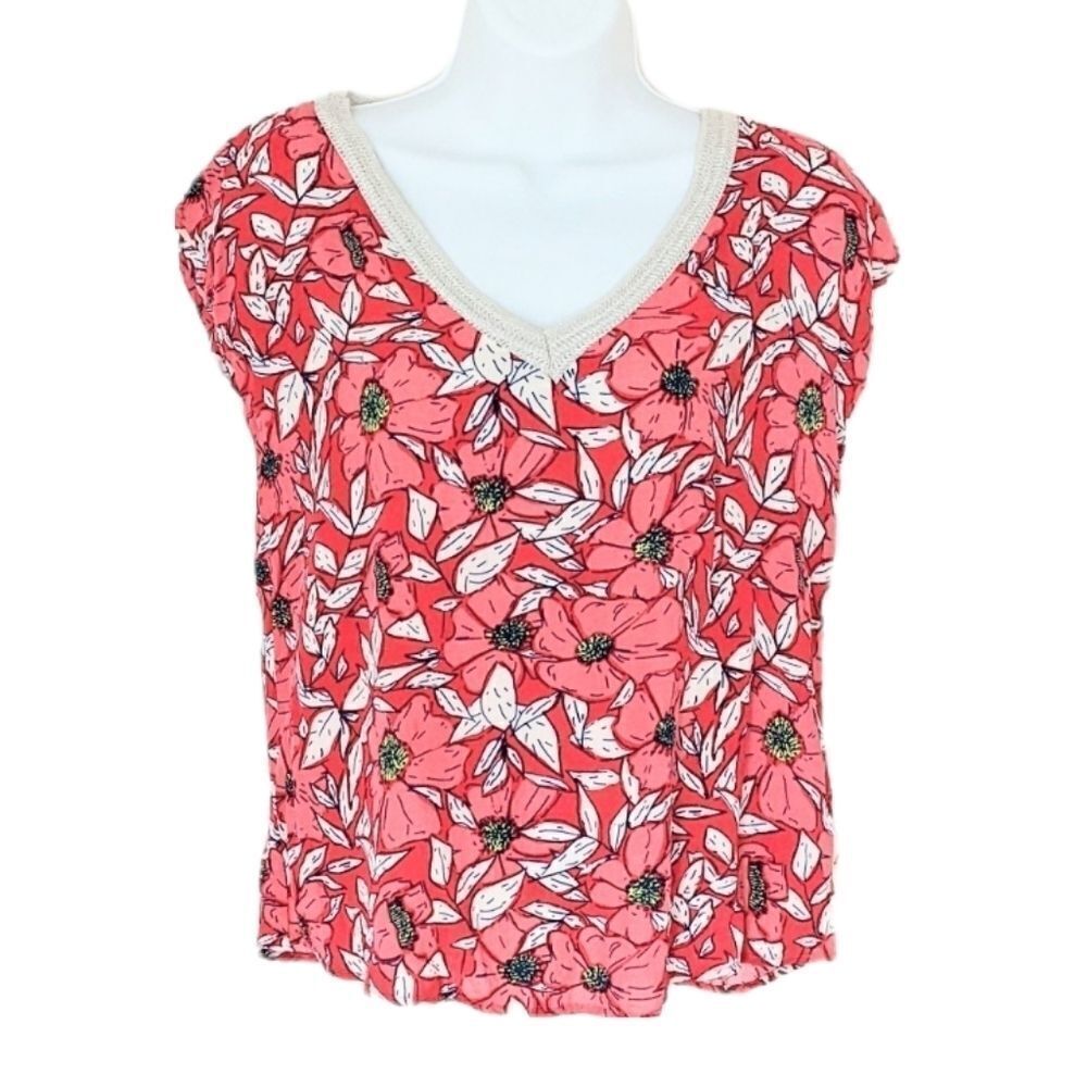 Goa COLLECTION viscose pink red floral v neck shirt Small K1